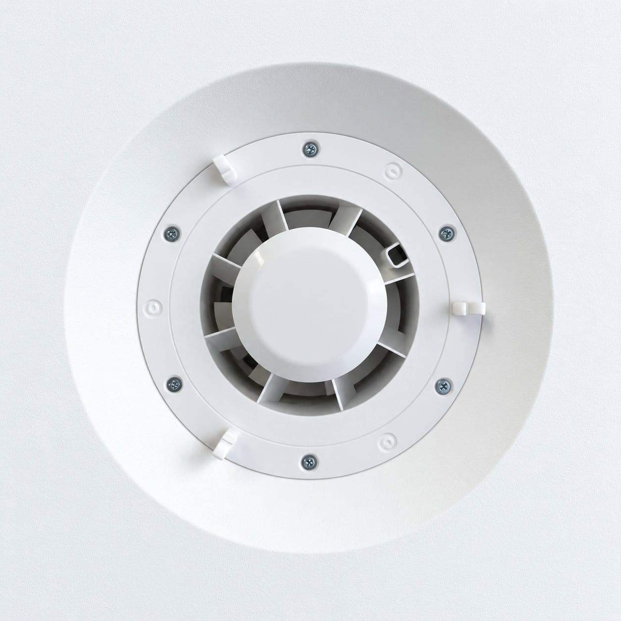conceiling with integrated exhaust fan